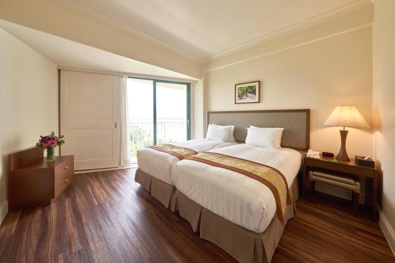 Lotte Hotel Guam Tumon Exterior photo